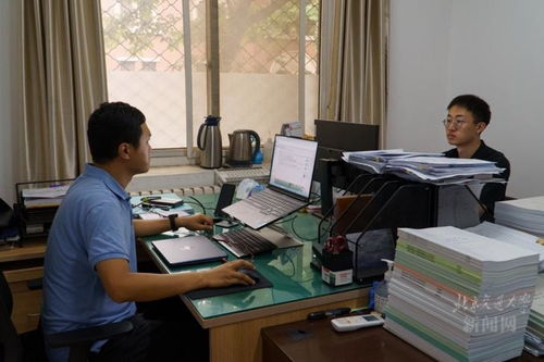 人事處與教師工作部攜手 精心部署優(yōu)化服務(wù)，確保暑期工作與教育信息咨詢順暢運(yùn)行